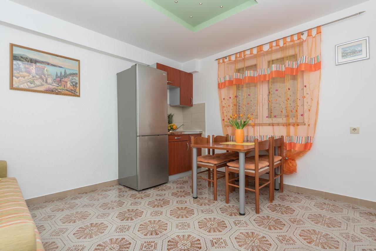 Apartments Villa Vujcic Makarska Eksteriør billede