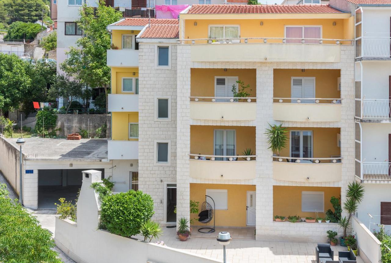 Apartments Villa Vujcic Makarska Eksteriør billede