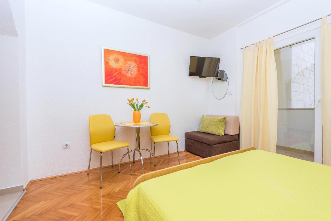 Apartments Villa Vujcic Makarska Eksteriør billede